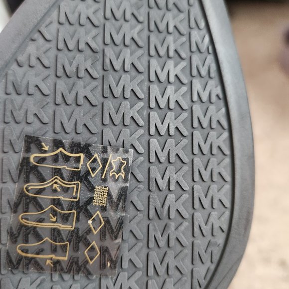 Michael Kors Winslow Leather & Logo Ankle Boots Size 10 - Picture 6 of 6